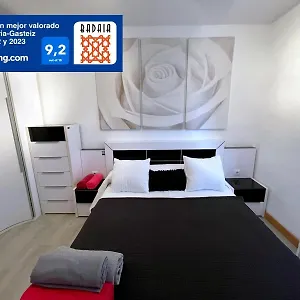 A Puertas De La Catedral 90m2 Con Garaje Vitoria-Gasteiz