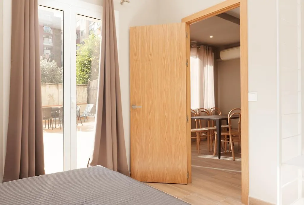 Easysleep Eixample Apartment Barcelona 0*,